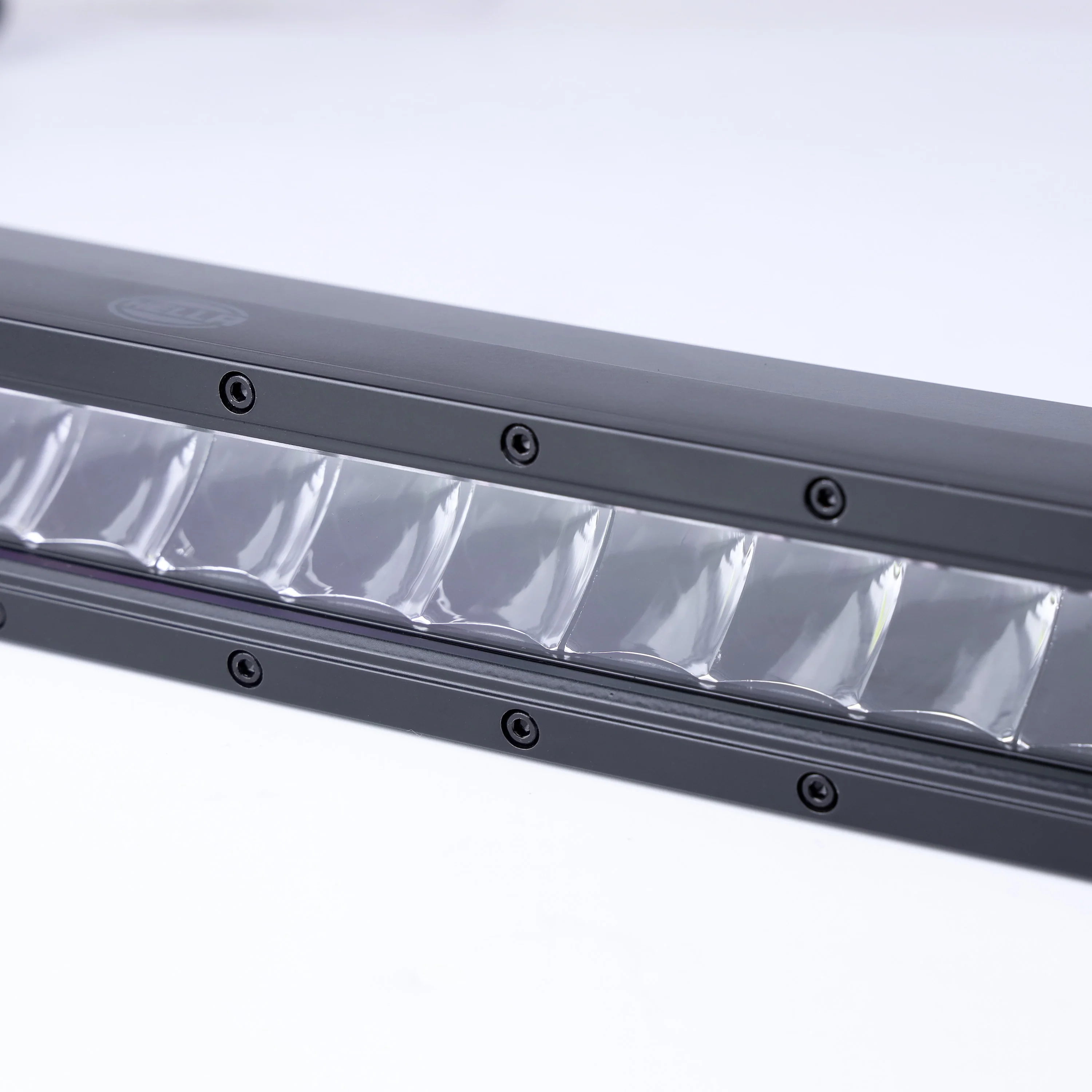 40" Light Bar HELLA Black Magic Slim Curved Lightbar - Image 3