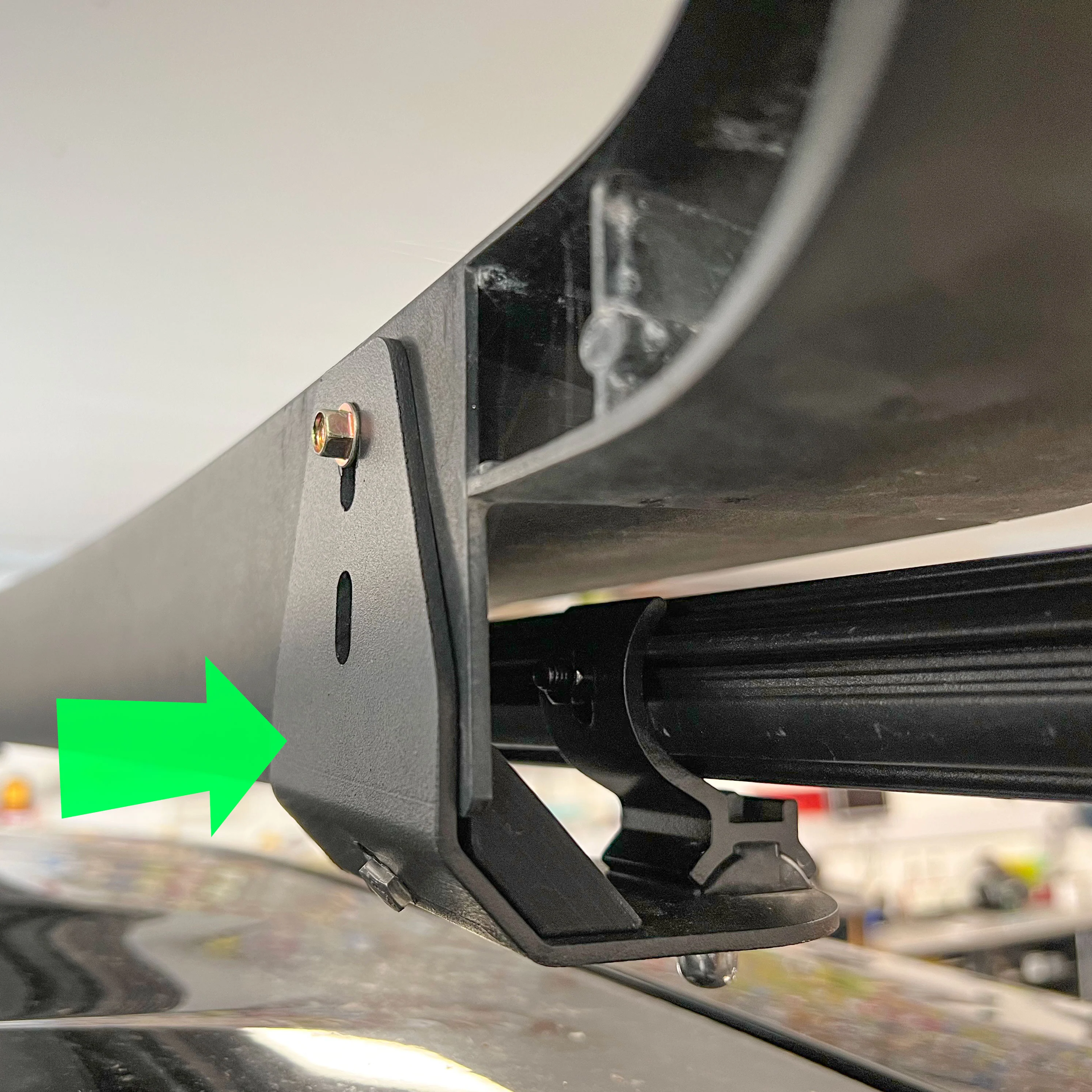 40" OSRAM Light Bar & Roof Rack Mount Kit for the Land Rover Defender L663 - Image 4