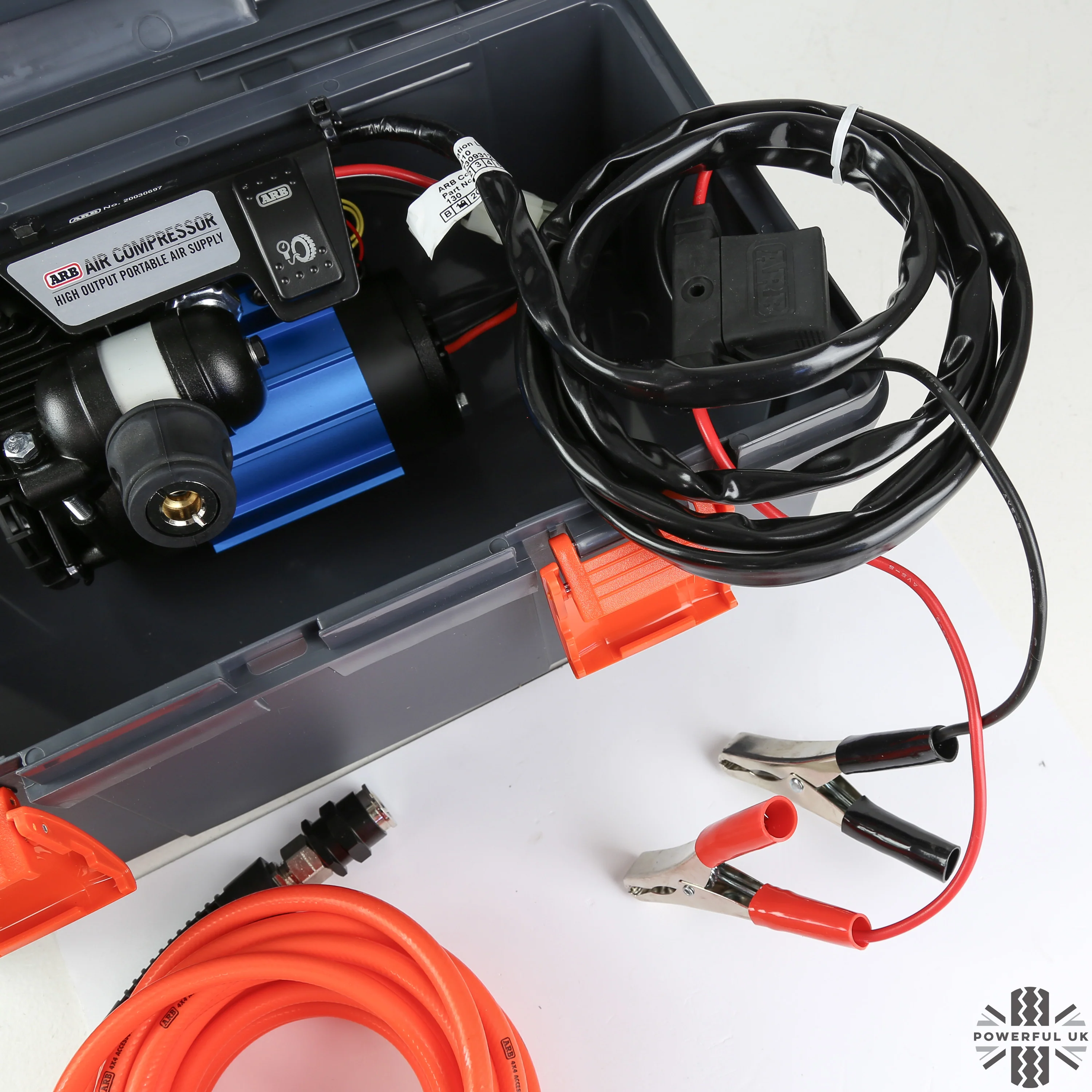ARB Portable 12v Air Tyre Compressor in Carry Case - Image 5