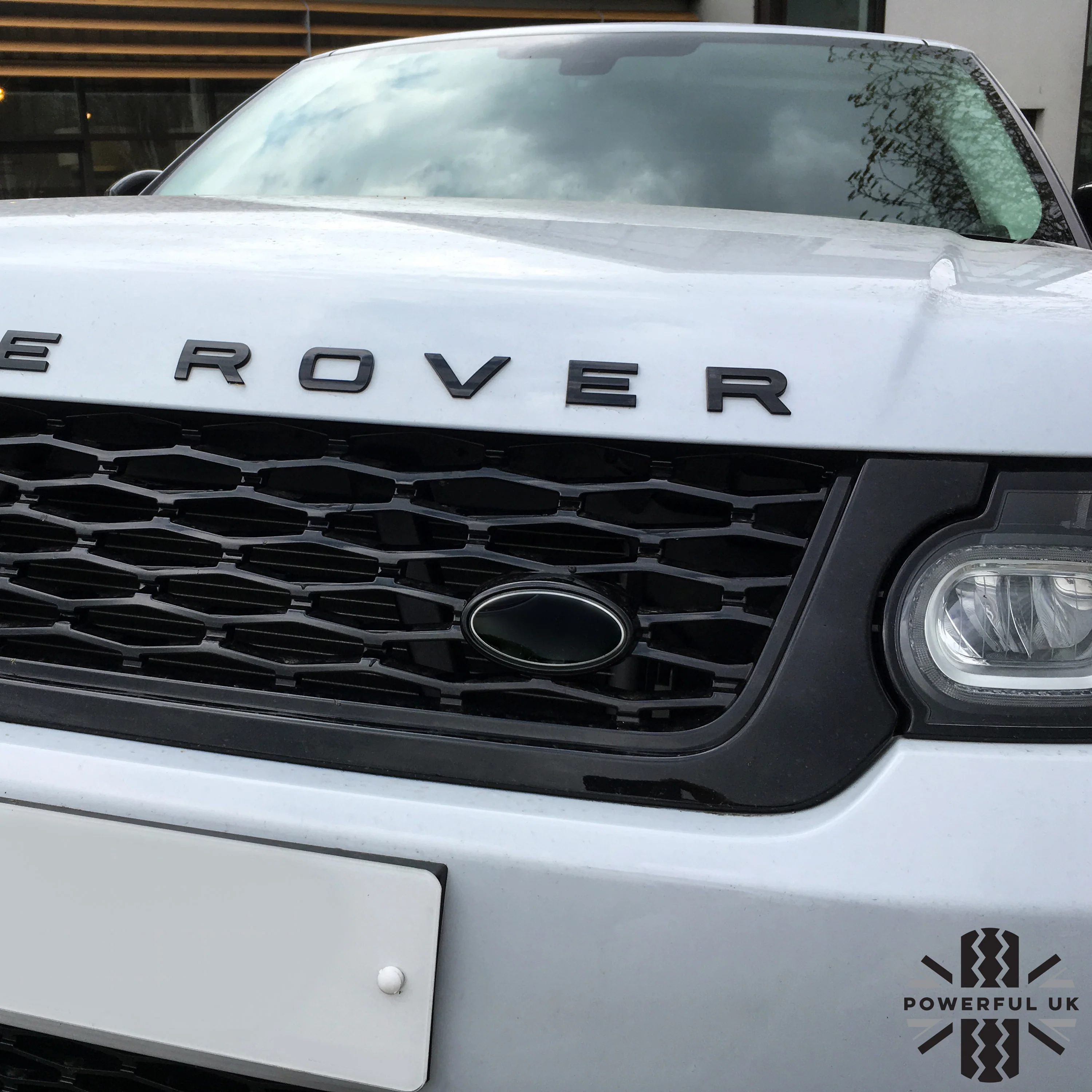 Front Grille - Gloss Black for Range Rover Sport SVR - Image 6