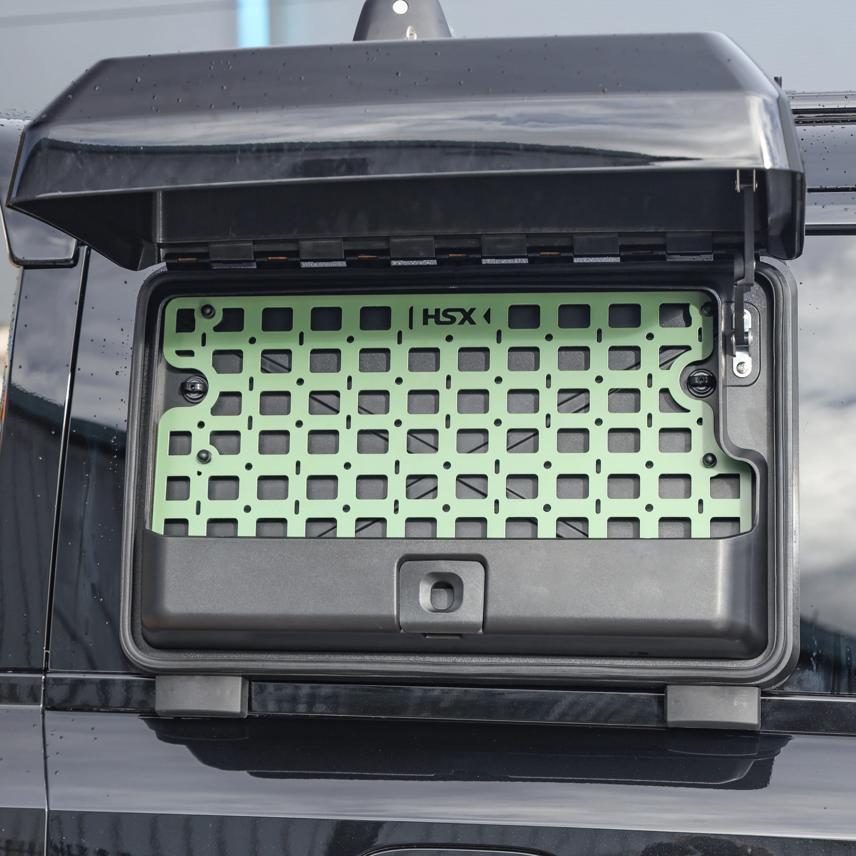 Molle Plate for Side Gear Box for Land Rover Defender L663 - Black or Green - Image 8