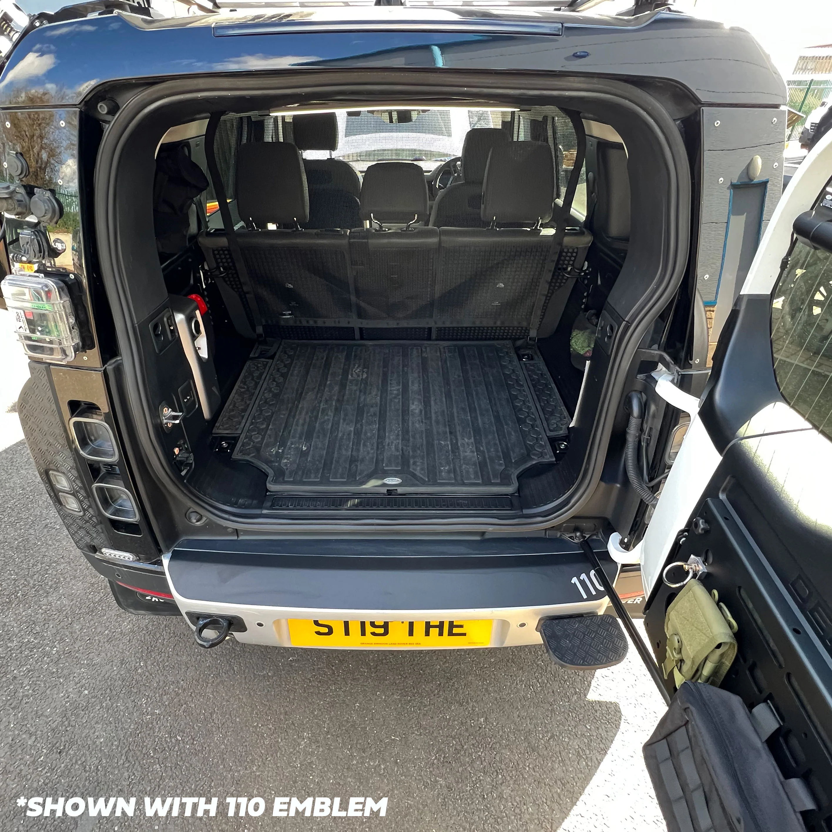 Rear Bumper Protection Decal for Land Rover Defender L663 - no emblem - Image 6