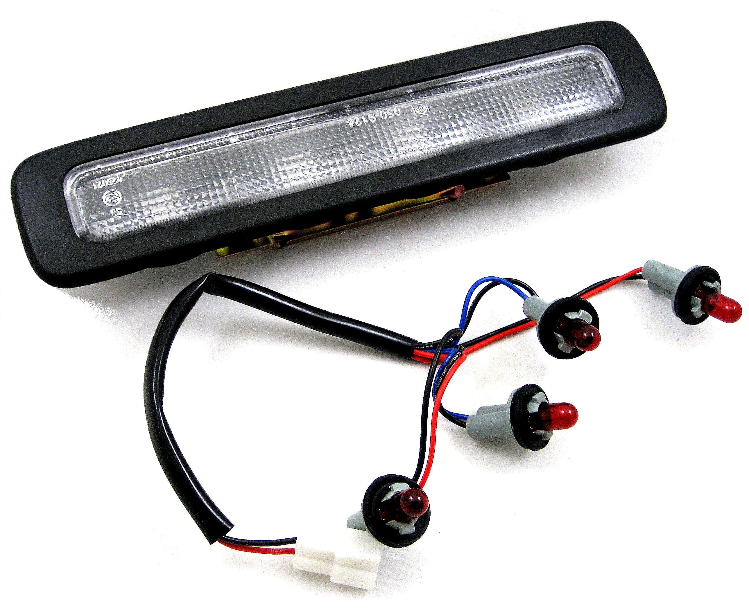 Tailgate Brake Light - CLEAR Lens for Mitsubishi L200 - Image 3