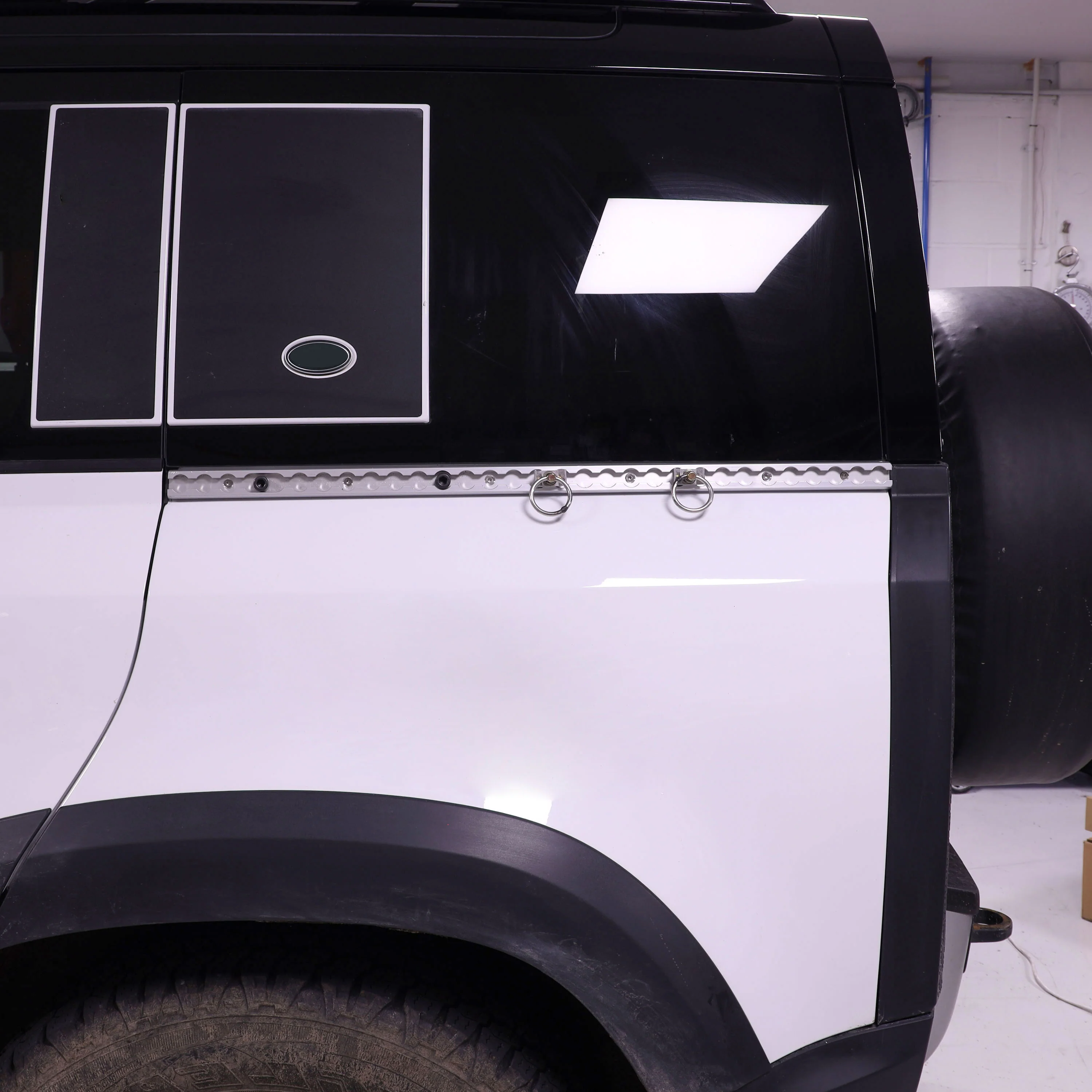 Utility Side Rail for Land Rover Defender L663 110 - Left - Image 4